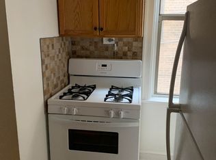 1365 W Estes Ave #10, Chicago, IL 60626