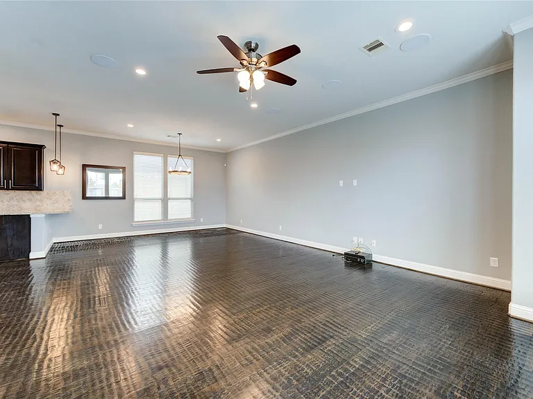 5711 Allen St — Photo 11