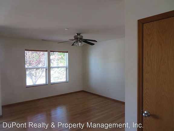 4th image of 2217 Bobs Hollow Ln
