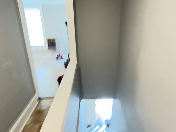 4th image of 315 Oak St APT 3