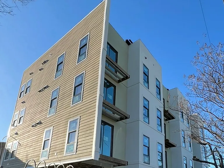 2385 Rhode Island Ave NE #21 — Photo 1