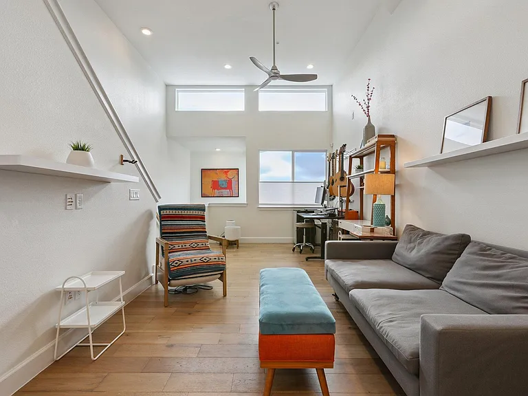 4001 Red River St #4 — Photo 4