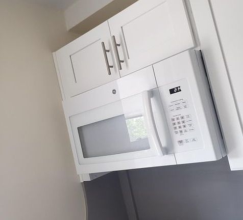 3rd image of 1483 Shore Pkwy APT 1E