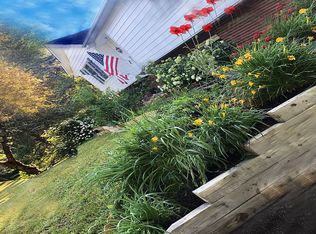 4 Gold Rd, Poughkeepsie, NY 12603