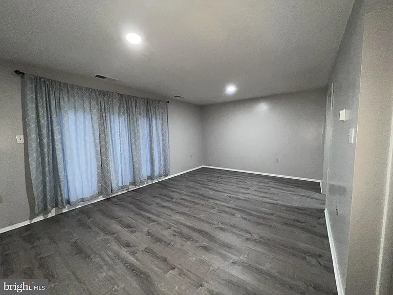217 Haverhill Rd — Photo 11