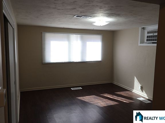 3rd image of 1948 F St #1
