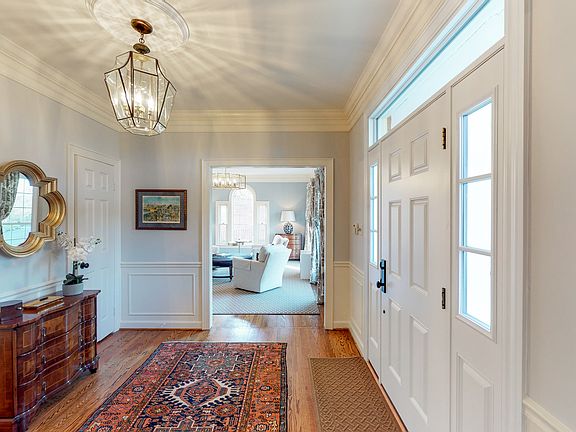 ENTRY FOYER