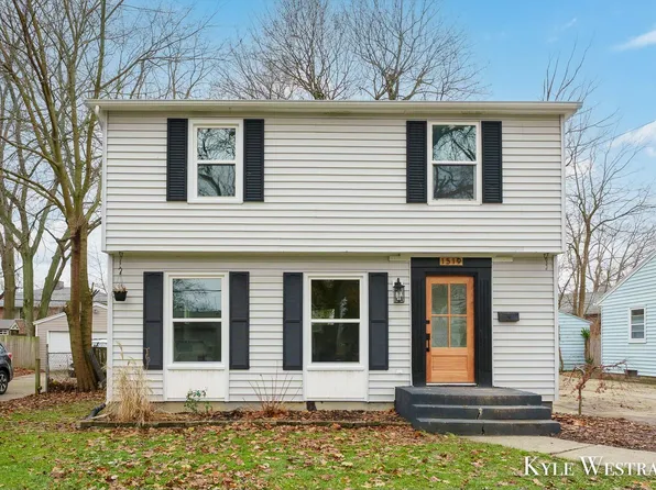 1519 Herrick Ave NE, Grand Rapids, MI 49505
