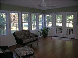 WONDERFUL FLORIDA ROOM!