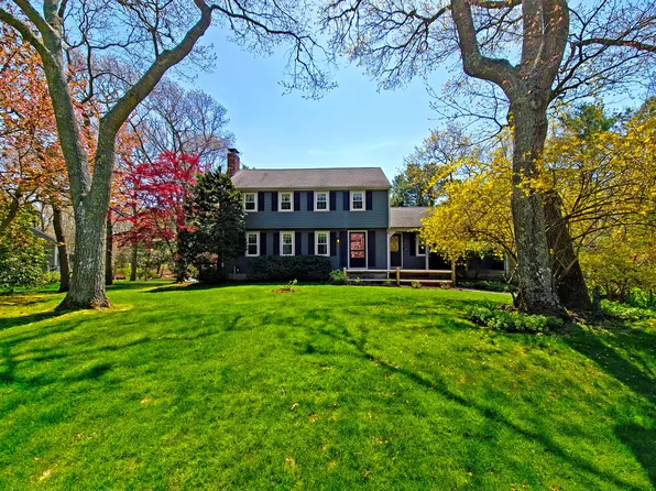 8 Schooner Lane, Pocasset, MA 02559