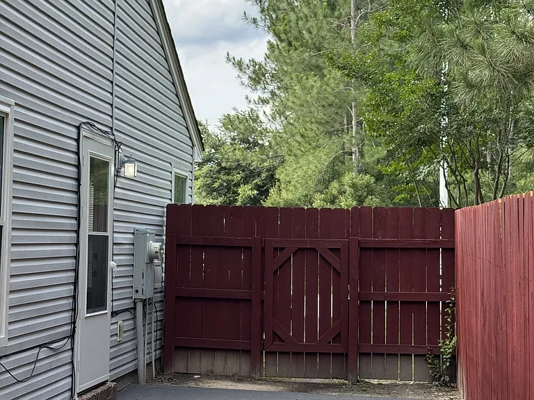 13401 Warren Dr — Photo 22