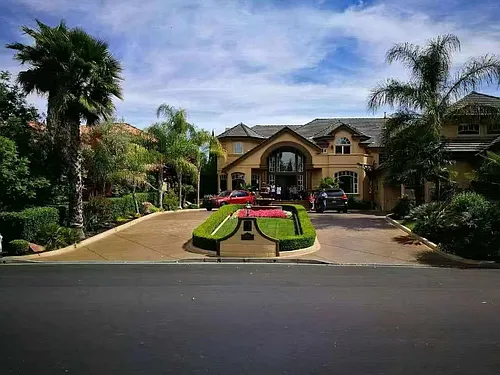 3511 Country Club Pl Photo 1