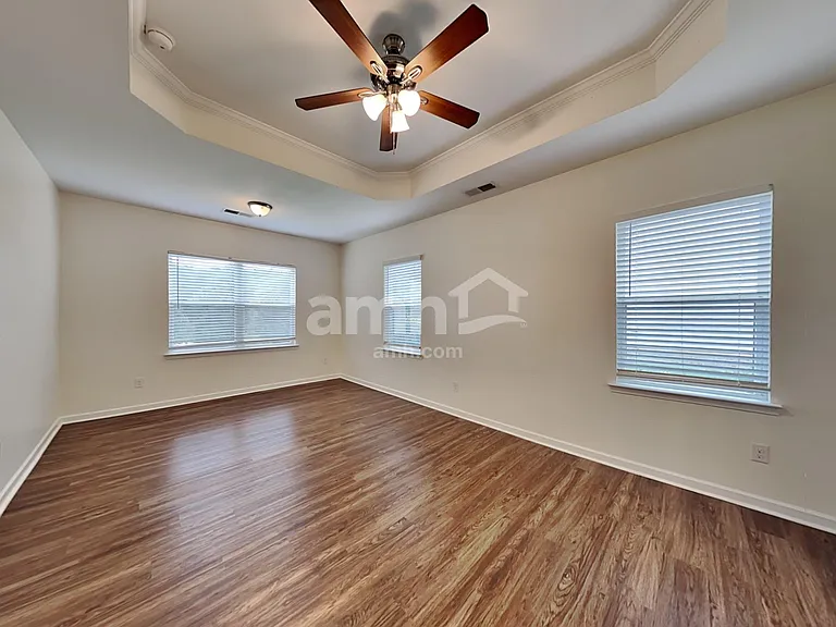 304 San Anselmo St — Photo 11