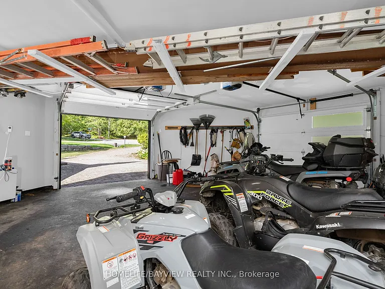 23 Country Club Ln — Photo 38