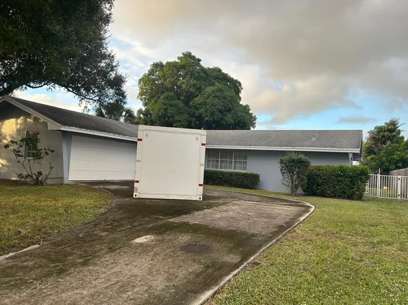 4235 Hyacinth Circle N, Palm Beach Gardens, FL 33410