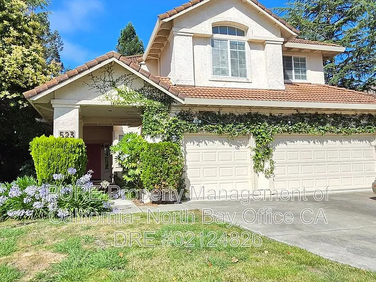 523 Maria Dr — Photo 1