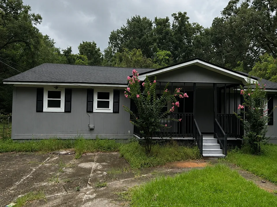 113 Kathleen St