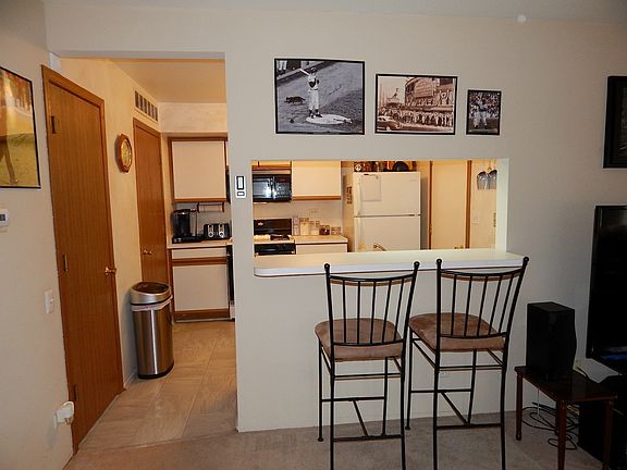 4th image of 457 Paul Revere Ct