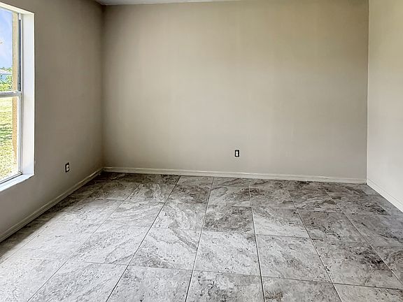 4th image of 2303 Ansel Ave S