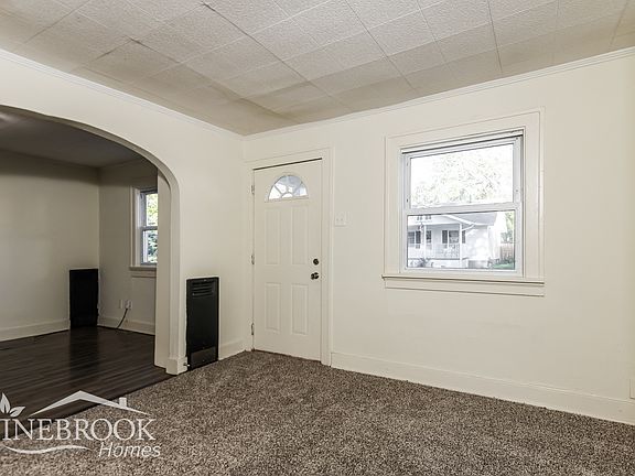 3rd image of 2215 Brookline Ave