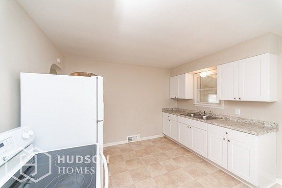 4th image of 1622 Wakefield Ave