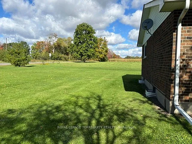 3 bed, $3,000 — Photo 3