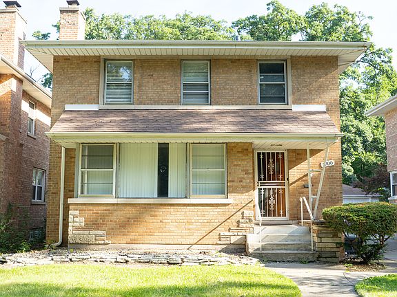 2nd image of 1700 W 103rd St