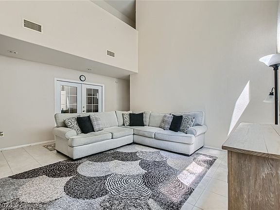 3rd image of 9632 Orchard Oasis Ct