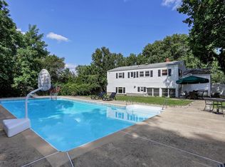 33 Miller Ave, Holmdel, NJ 07733