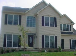 7577 Pinewild Rd, Seven Valleys, PA 17360