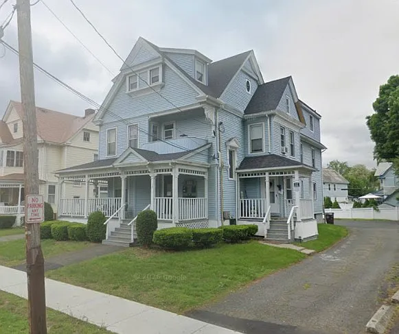 17 Holland Ave #3 — Photo 1