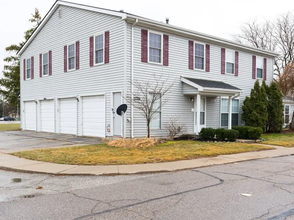 28306 Raleigh Crescent Dr, Chesterfield, MI 48051