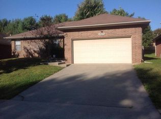 4345 S Roanoke Ave, Springfield, MO 65810