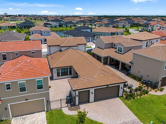 3rd image of 8397 Gullen Dr