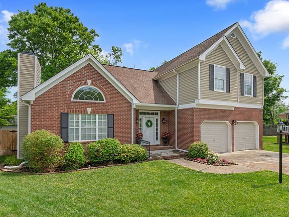 3rd image of 312 Glenridge Ct