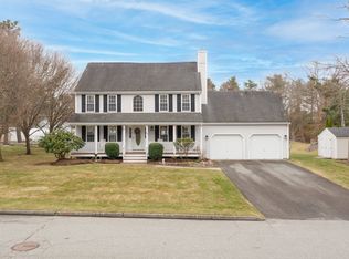 35 Old Stagecoach Rd, Attleboro, MA 02703