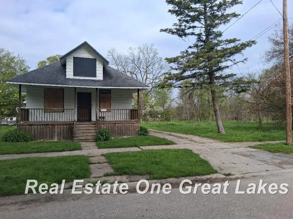 2409 Wilkins St, Saginaw, MI 48601