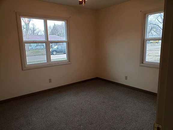 2nd image of 1417 Cheyenne Ave