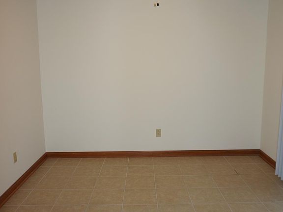 4th image of 850 Chestnut St #6