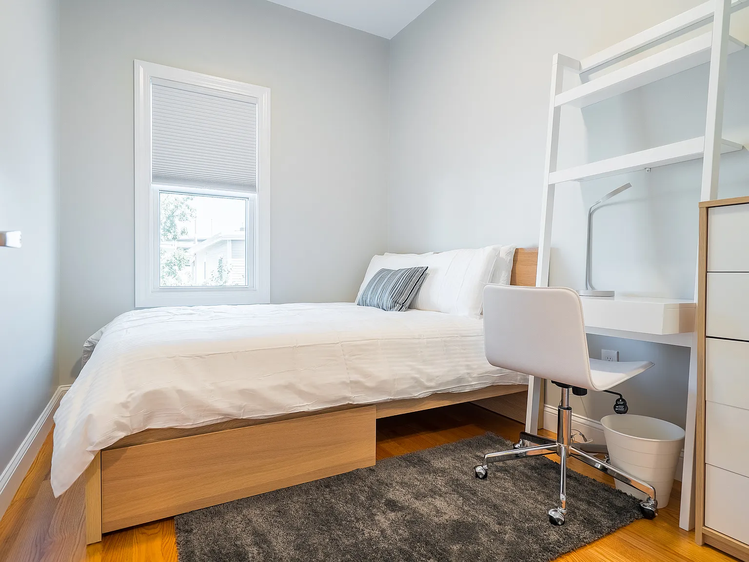 1 bed, 1000 sqft, $1,950 — Photo 4