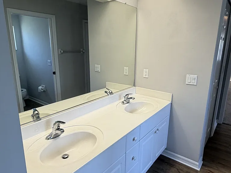 1229 SE 21st Pl — Photo 22