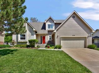 2518 N Fox Run Ct, Wichita, KS 67226