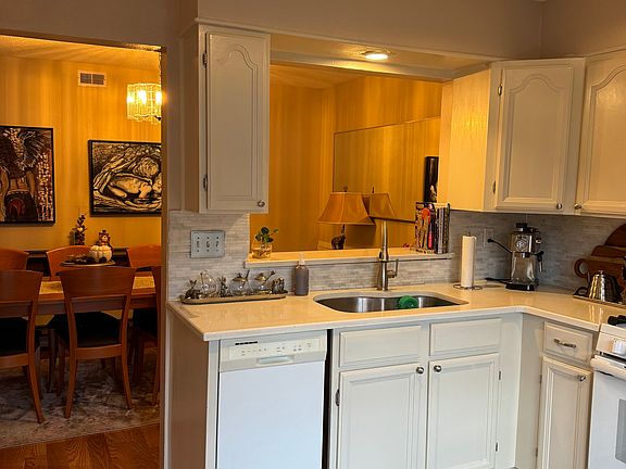 4th image of 8038 Broadway St APT 206G