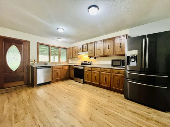 920 Raccoon Rd, Gallipolis, OH 45631