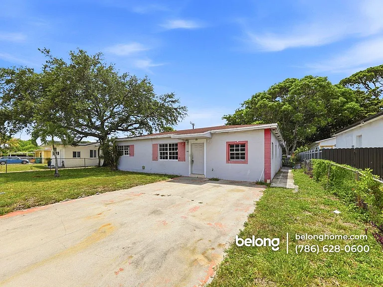280 Seaman Ave — Photo 4