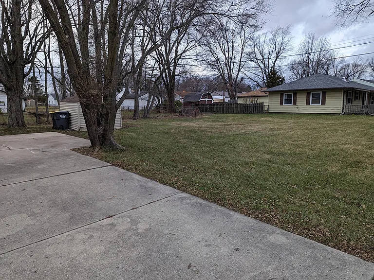 312 Mohawk St — Photo 11