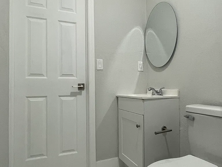 221 NE 23rd Ave #A — Photo 27
