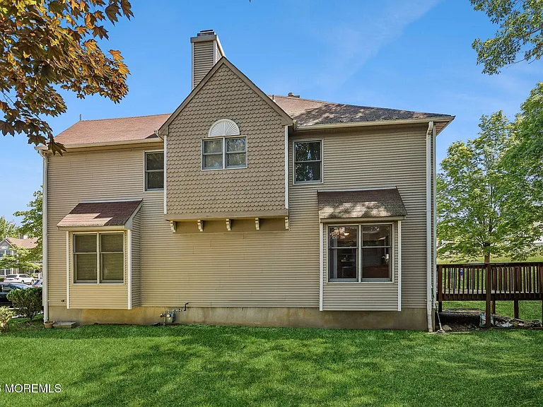 157 Northampton Dr — Photo 48