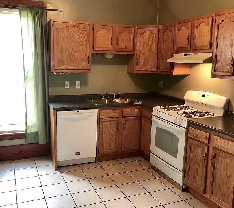 1st image of 15 Hanna Pl #1-3