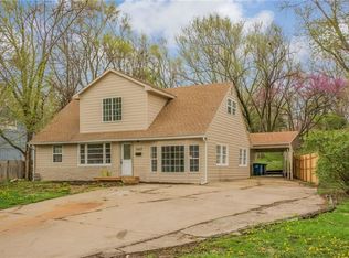 7407 SW 17th St, Des Moines, IA 50315